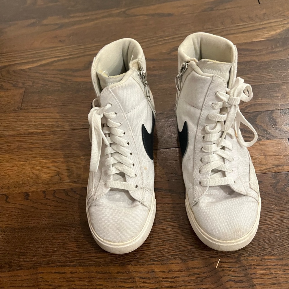 Nike Blazer Mid Rebel Summit White (Women's)